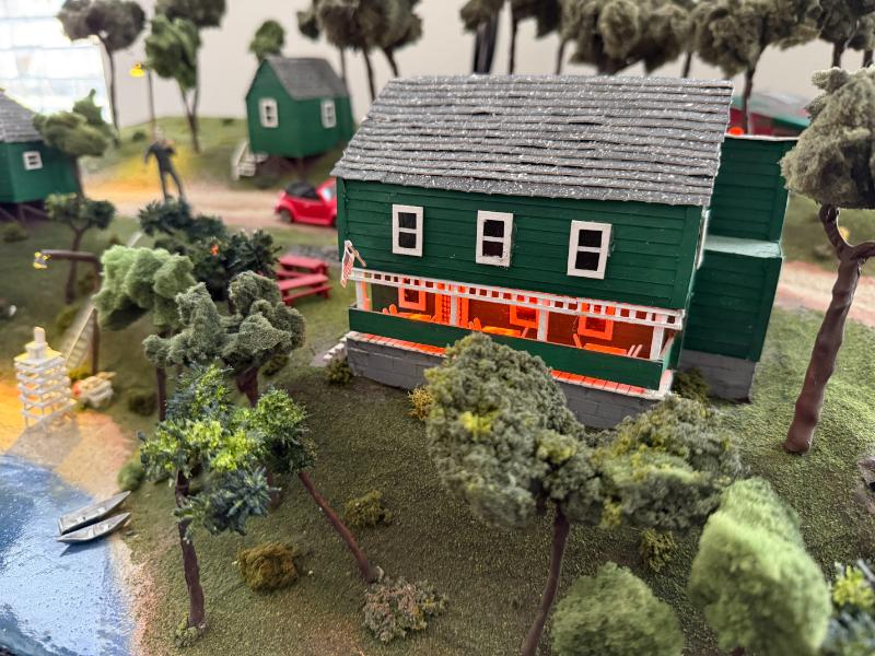 Sale Photo Thumbnail #4