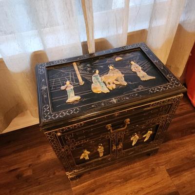 Sale Photo Thumbnail #96