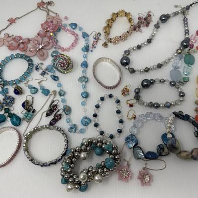 Sale Photo Thumbnail #163