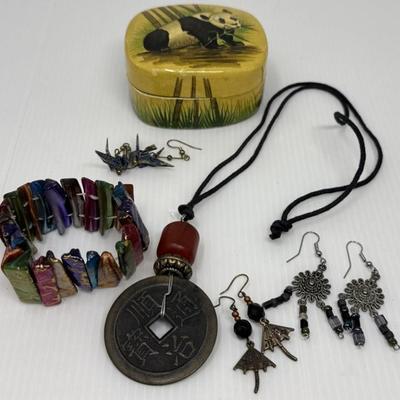 Sale Photo Thumbnail #170