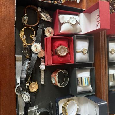 Sale Photo Thumbnail #63