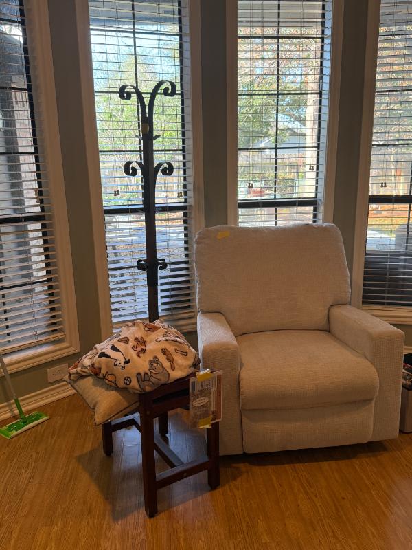 Sale Photo Thumbnail #7