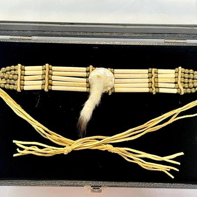 Vintage Native American Carved Buffalo 5-Bone Choker 