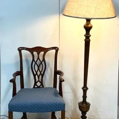 Vintage Style Wooden Floor Lamp W/ Armchair 