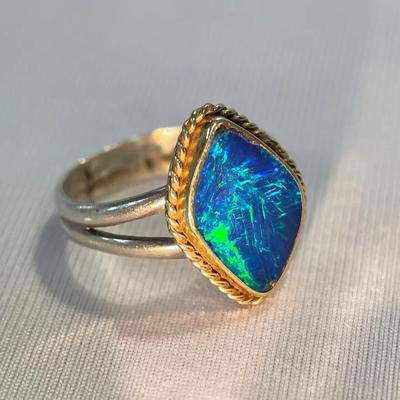 14K Gold And Sterling Boulder Opal Ring Size 7.25 (3.8g) 