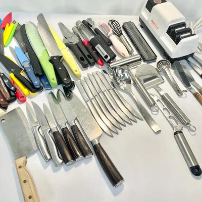Kitchen Knives, Bar Tools And Chefs Choice Sharpener