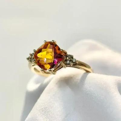10K Gold Citrine Diamond Ring Size 7 (2.9g)