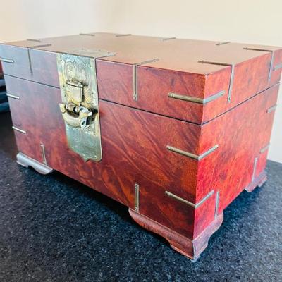 Sale Photo Thumbnail #26