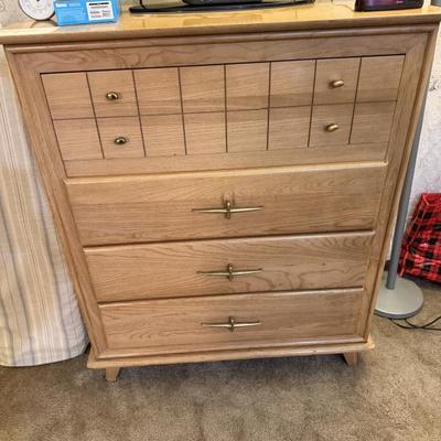 Sale Photo Thumbnail #127