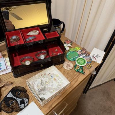 Sale Photo Thumbnail #140