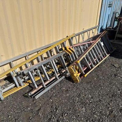 75056 • collection of 6 ladders