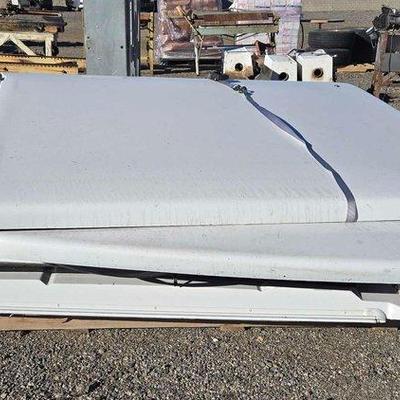 81032 • (8) truck bed covers