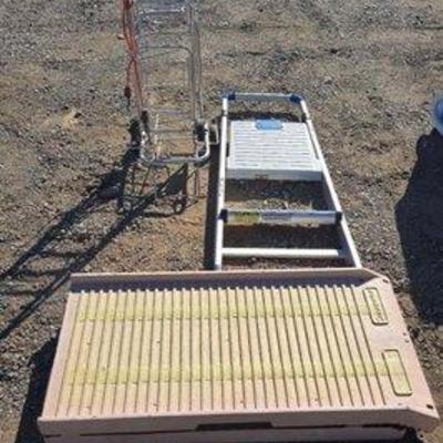 81026 • folding ramp, step stool & more