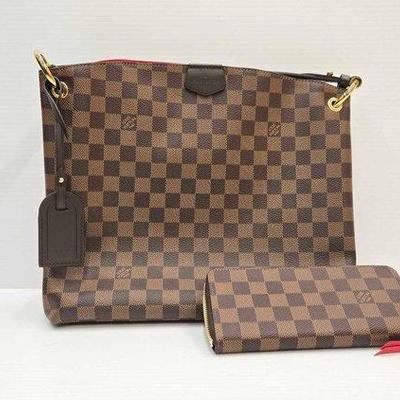 1802 • louis vuitton damier canvas purse & wallet