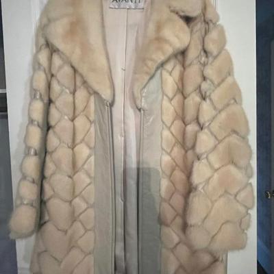 Sale Photo Thumbnail #294