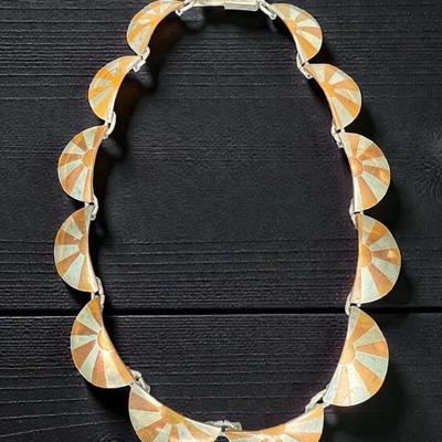 Sterling link necklace with sunrise pattern