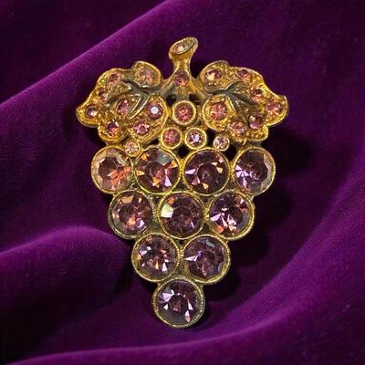 Grape design dress clip