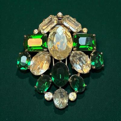 Emerald green rhinestone dress clip