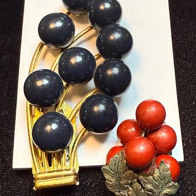 Grape theme vintage dress clips