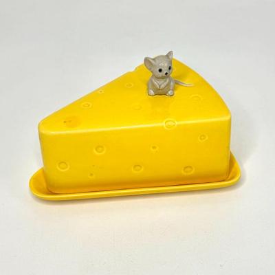 Vintage Lefton Covered Cheese Plate with Mouse