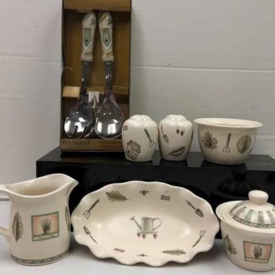 "Pfaltzgraff" Naturewood Garden Collection 