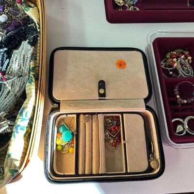 Sale Photo Thumbnail #9