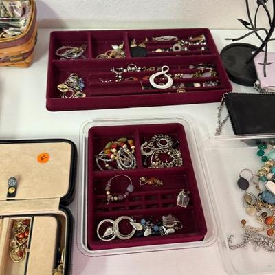 Sale Photo Thumbnail #6