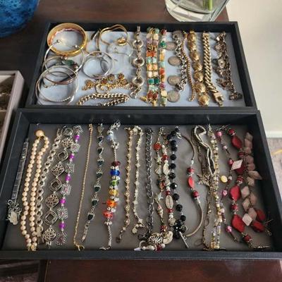 Sale Photo Thumbnail #16