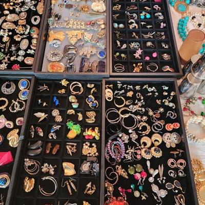 Sale Photo Thumbnail #33