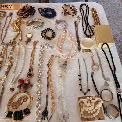 Sale Photo Thumbnail #31