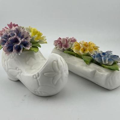Ceramic Flowers - Shoe And Flowerbed Design - Royal Sutherland - Staffordshire England