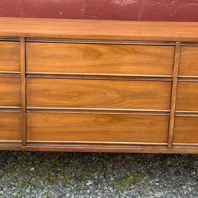 Mid-Century Modern Walnut 9 Drawer Dresser 