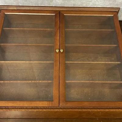 Mahogany Two-Door Display Hanging Cabinet