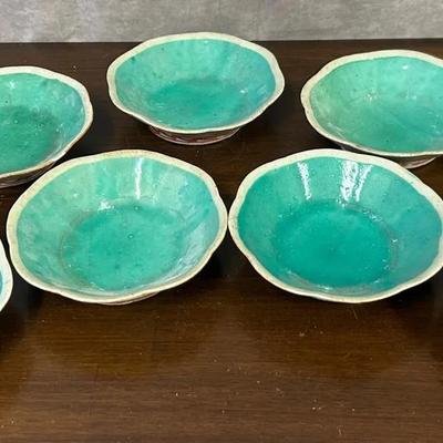 Antique Qing Dynasty Hand painted Porcelain Chinese Famille Rose Footed Dishes 