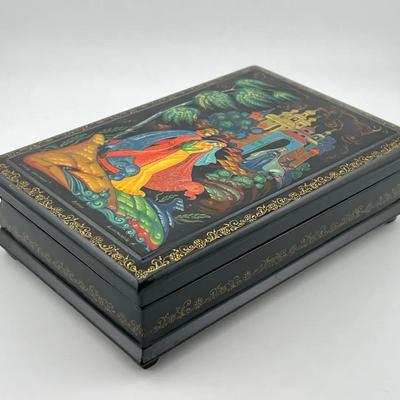 Russian Forest Courting Scene Lacquered Wooden Box