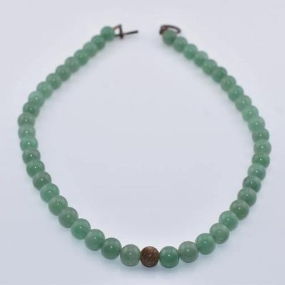 Chinese Vintage Green Jadeite Bead Necklace