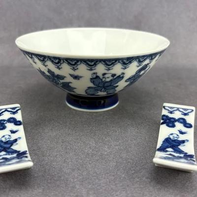 Japanese Vintage Blue & White ‘Hundred Boys’ Porcelain Bowl & Chopstick Rests
