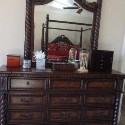 Sale Photo Thumbnail #331