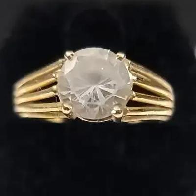 18K Ring Size 8