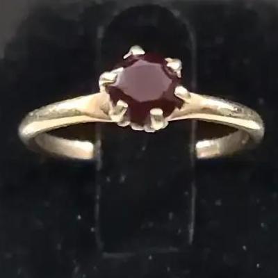 10K Ruby Ring Size 7