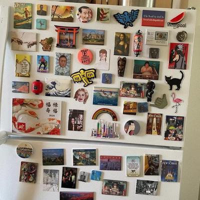 EHE050 - Stuck On You! Fun Collection Of Magnets !