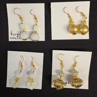 EHE138 Myrna Lee Chang Two White Onyx, FW Pearl & Vintage Bead Earrings 