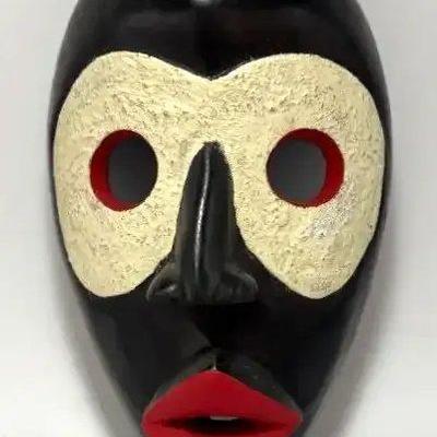 EHE029 - Wood Carved NOVICA collection Ghana african mask 