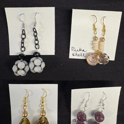 EHE187 Myrna Lee Chang Crystal, Puka Shell, Glass Blown Fish, Agate Earrings 