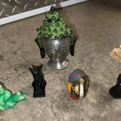 EHE049 - Multi lot of sculpted religious/historical/cultural miniature figures including Hawaiian