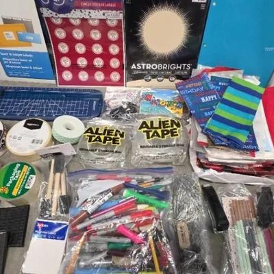 EHE083 - Assortment of Office Supplies 