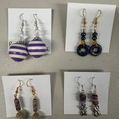 EHE236 Myrna Lee Chang Agate And Rhodalite, Porcelain Crystal, Agate, And Lucite Earrings