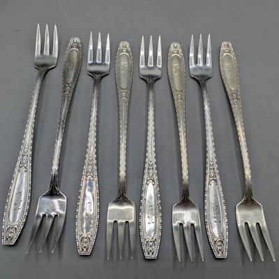 8 Wallace Sterling Silver Oyster Forks.... Juliet Pattern 