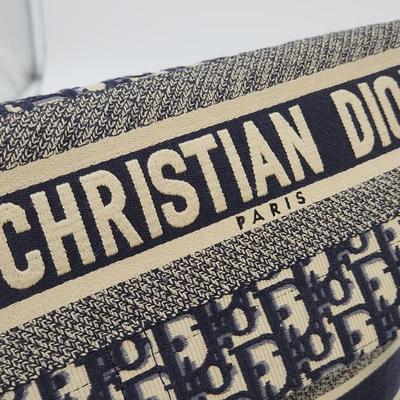 Sale Photo Thumbnail #96