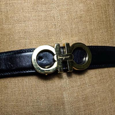 Authentic Salvatore Ferragamo Gancini Buckle Leather Belt 